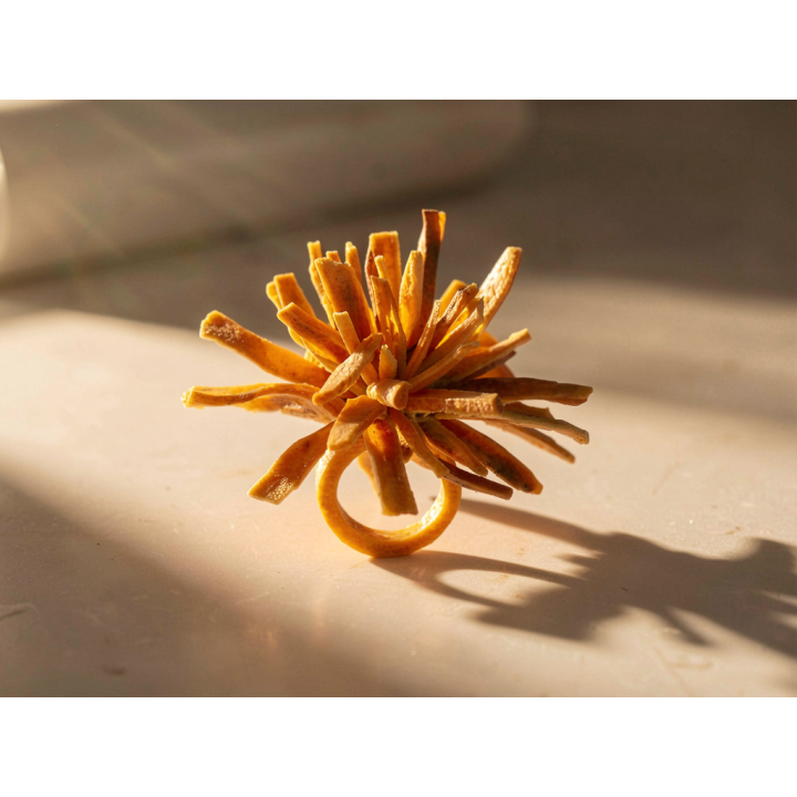 Bague KAÏRA Pompon toute Carotte Orange Stabilisé