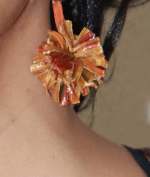 Boucle d'oreille METISSE pompon, Carotte Arc en Ciel stabilisé